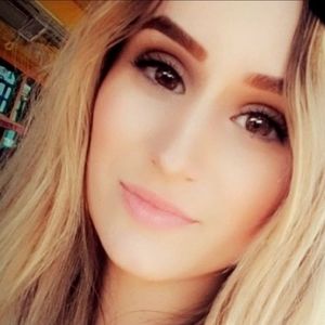 Meet your Posher, Annie